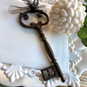 NWT Key to my heart…Large Wrought Iron Rustic Key
